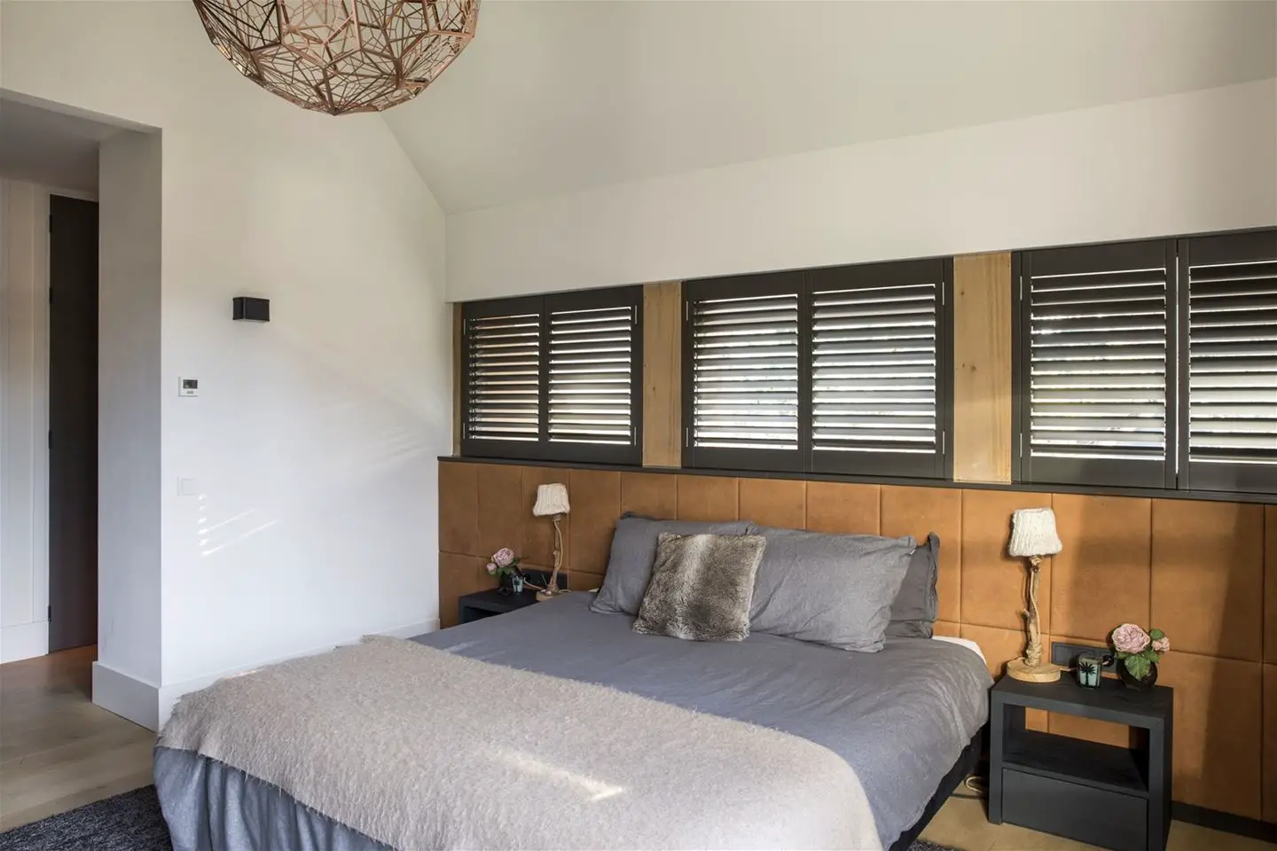 荷兰现代乡村大宅，完美融合温馨木艺与充沛采光-12