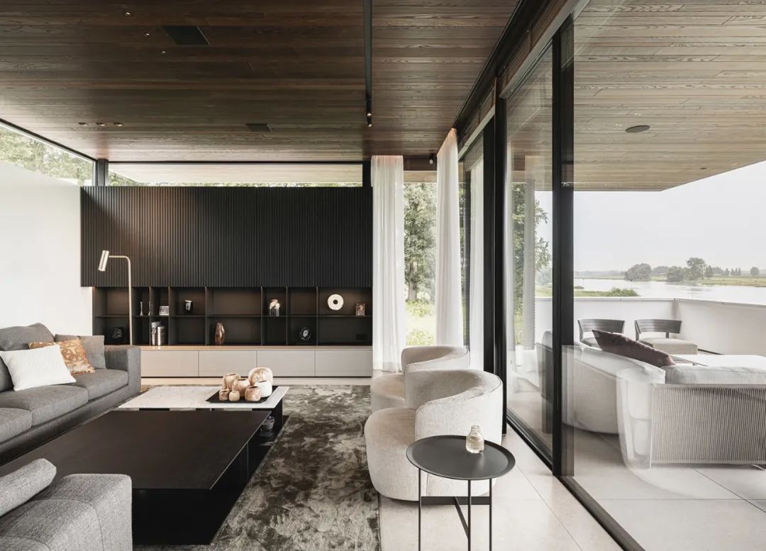 现代极简河畔别墅丨GrantJohnson-13