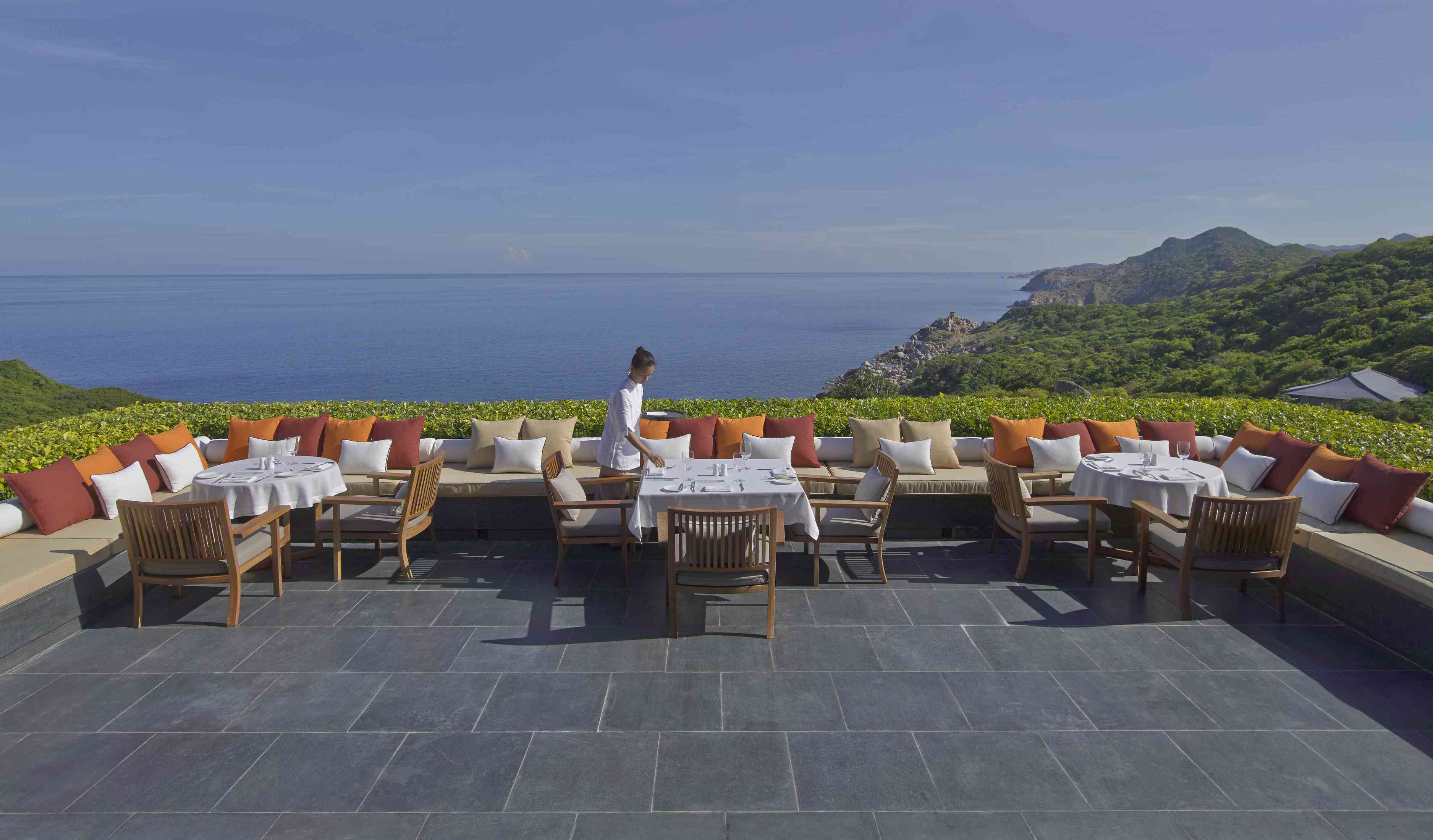 AMANOI Jean-Michel Gathy-13