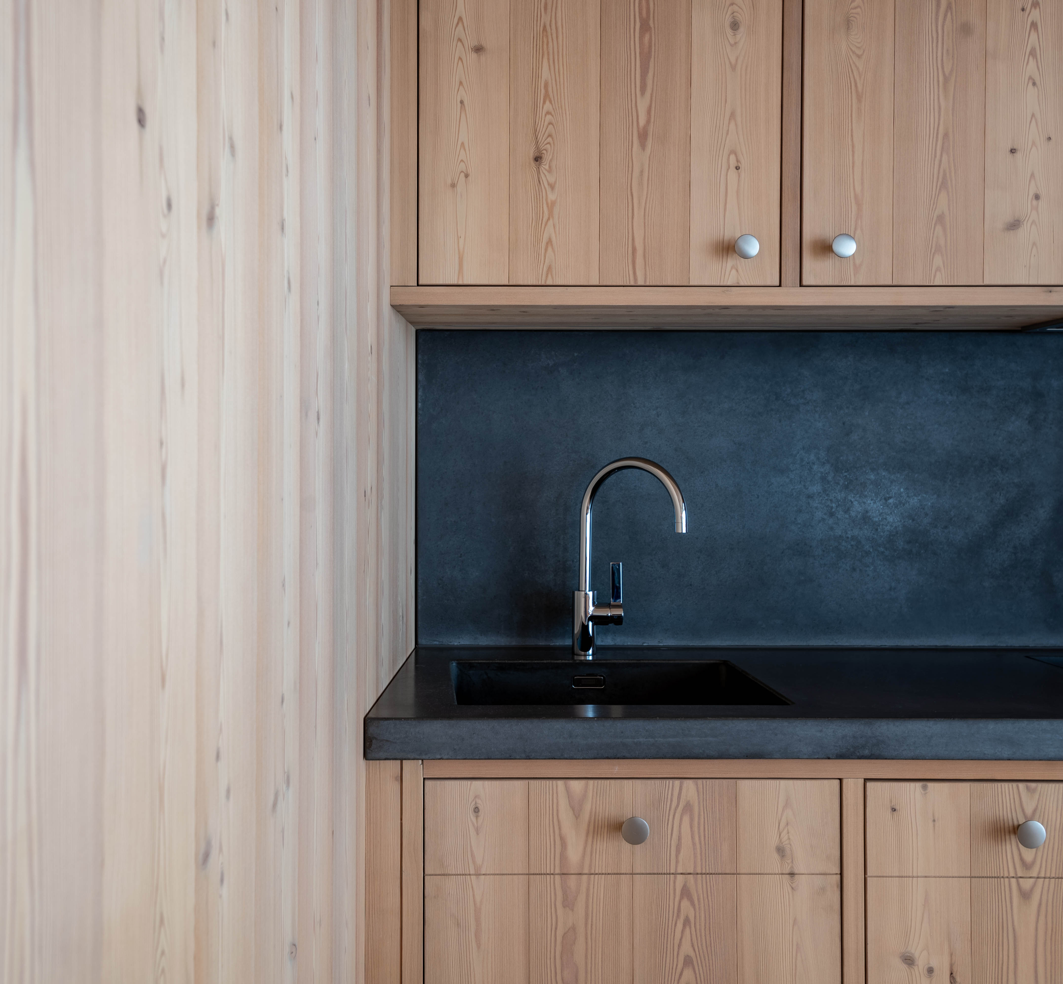 融合传统与当代的阿尔卑斯山间别墅 · Lari· Lodge丨意大利-34