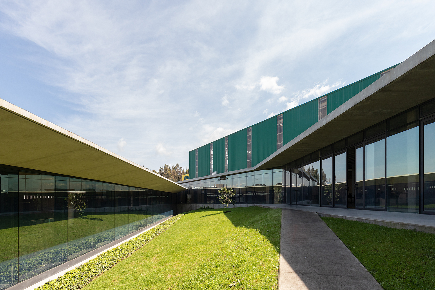 诺沃潘办公室丨厄瓜多尔丨Diez + Muller Arquitectos-54