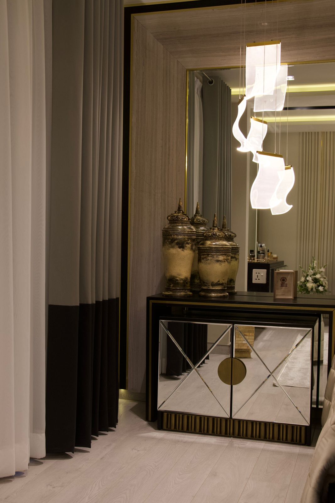 MR BAWA BEDROOM & LOUNGE-6