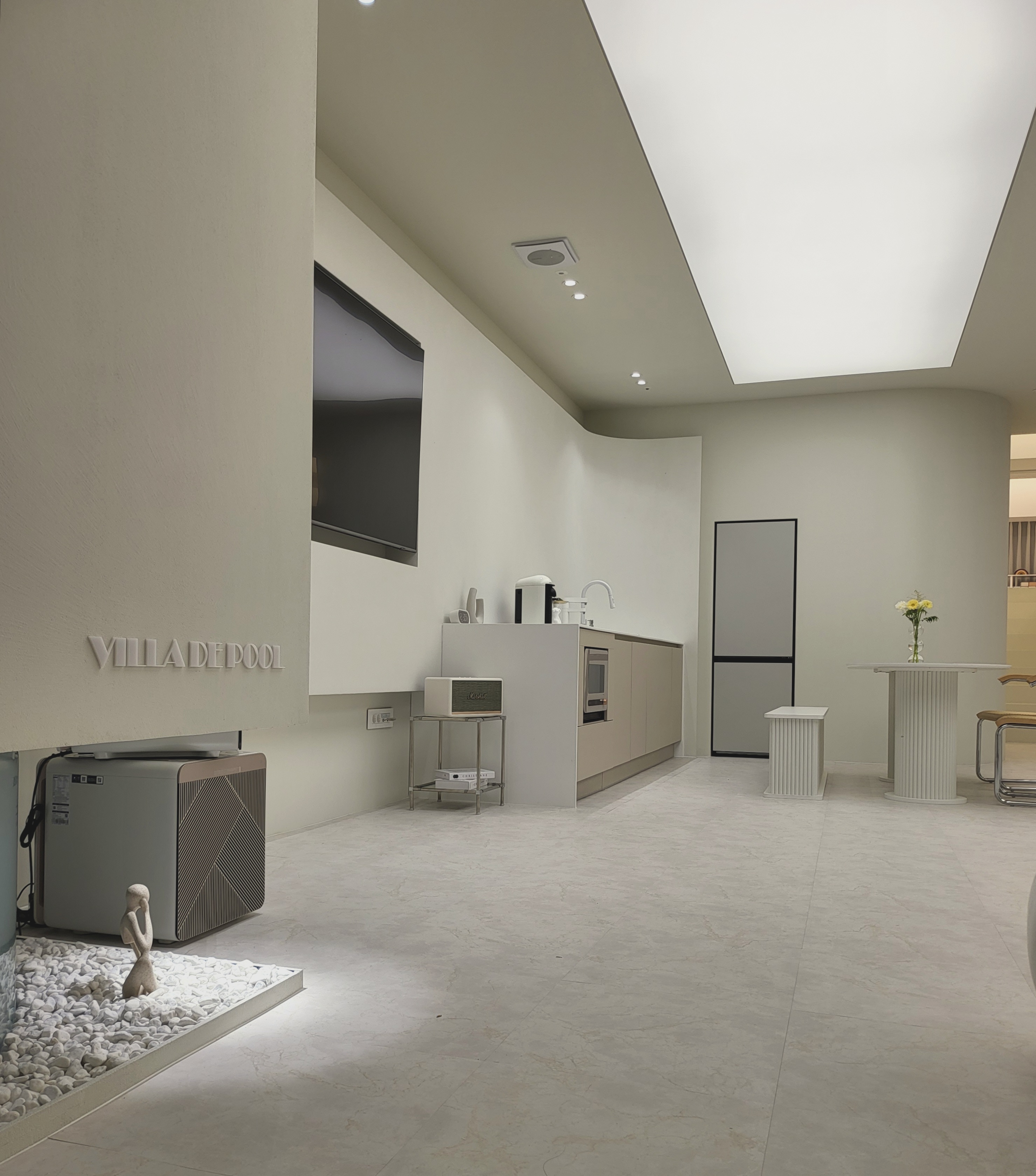 高级白色设计，75 平小户型的华丽变身-14