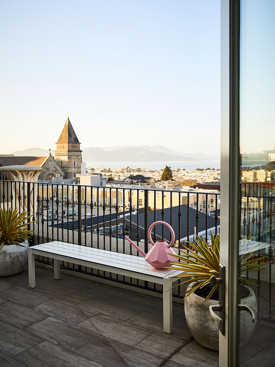 俄罗斯山二号（注：Russian Hill常见地名译法为俄罗斯山，但具体含义需结合上下文判断，这里将 II 理解为第二或二号之类顺序的表达） 丨Jeff Schlarb Design Studio-19