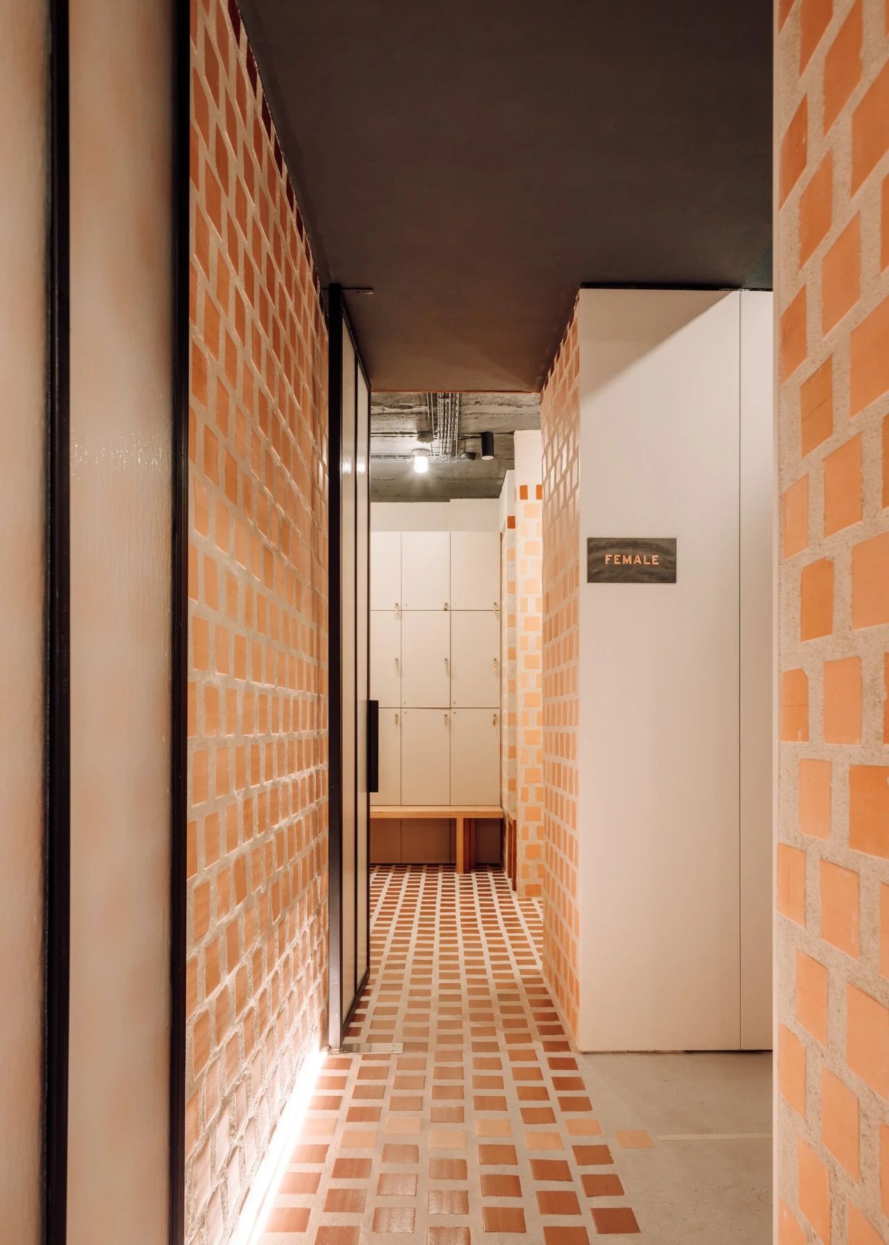 赤色温暖·健康俱乐部丨艺硕设计-47