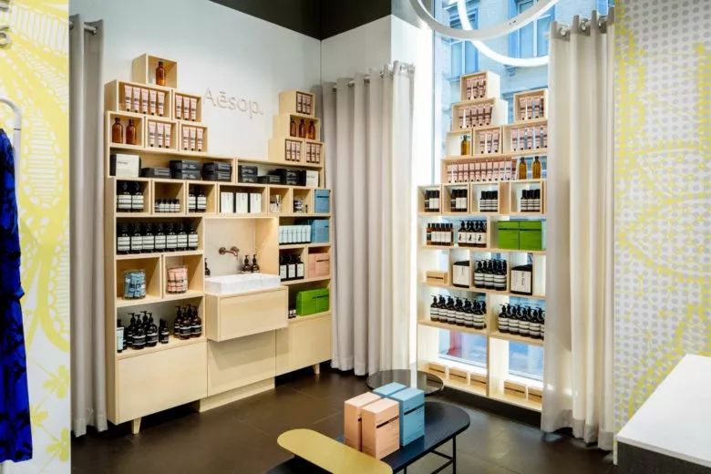 瑞士Weber Menswear 女装/男装空间设计-11