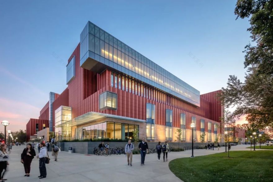 密歇根大学罗斯商学院改造丨美国密歇根丨KPF-25