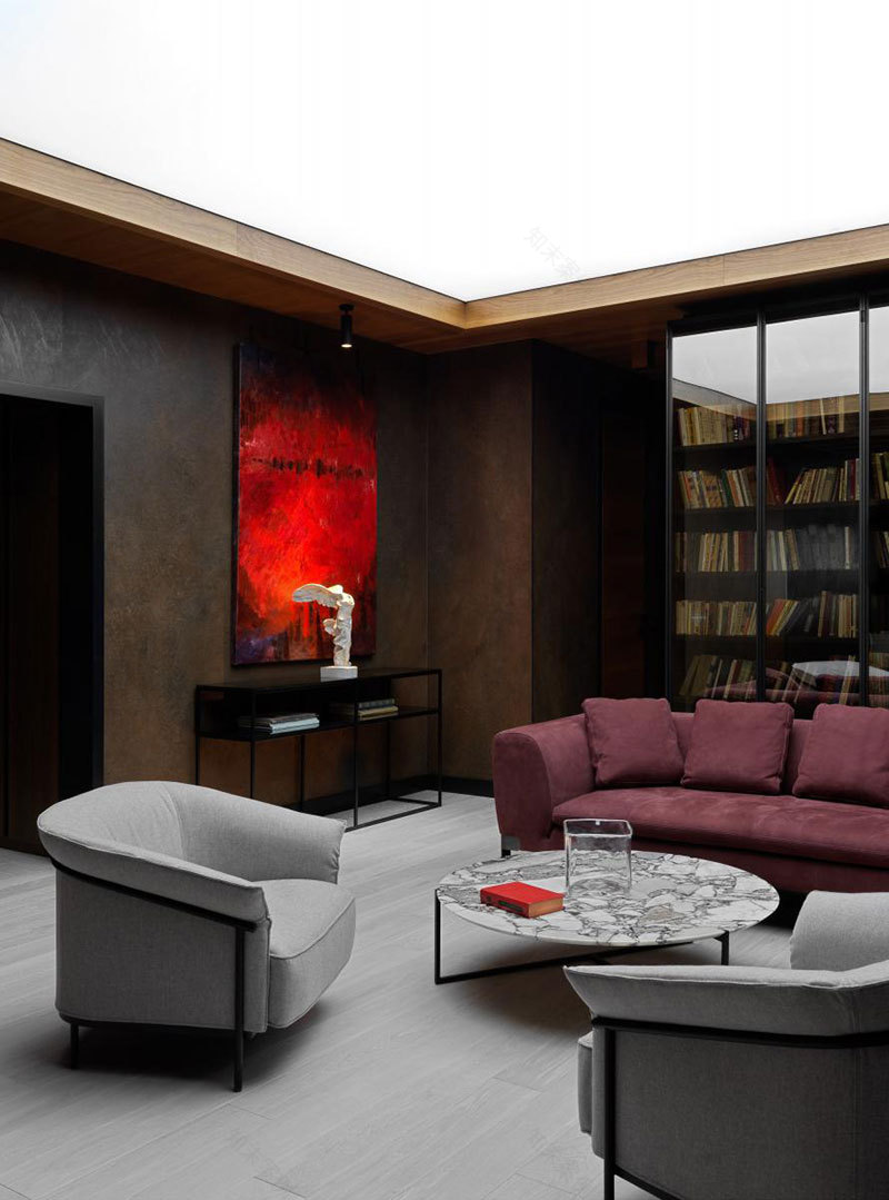 莫斯科时尚公寓 | 暗色调的现代魅力-7