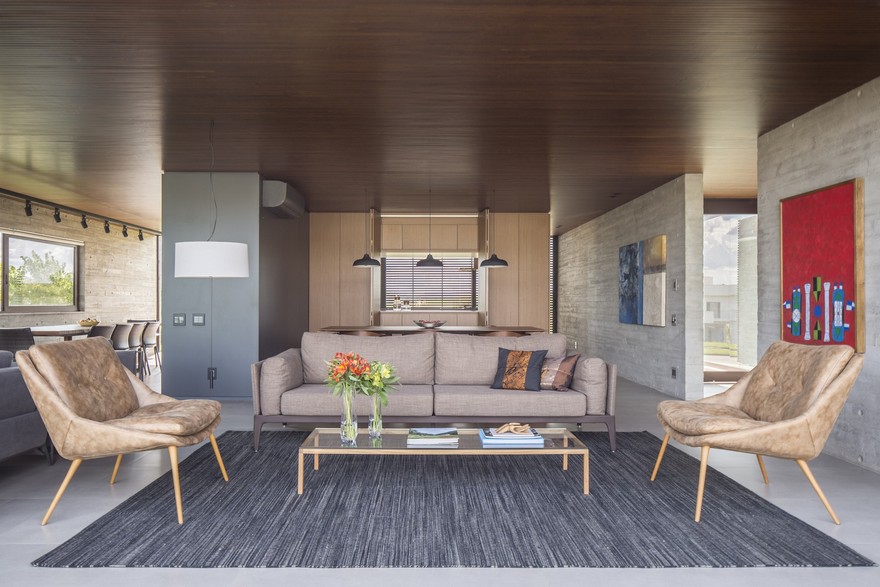 One Level Concrete House Providing Spaces for Leisure and Socializing-16