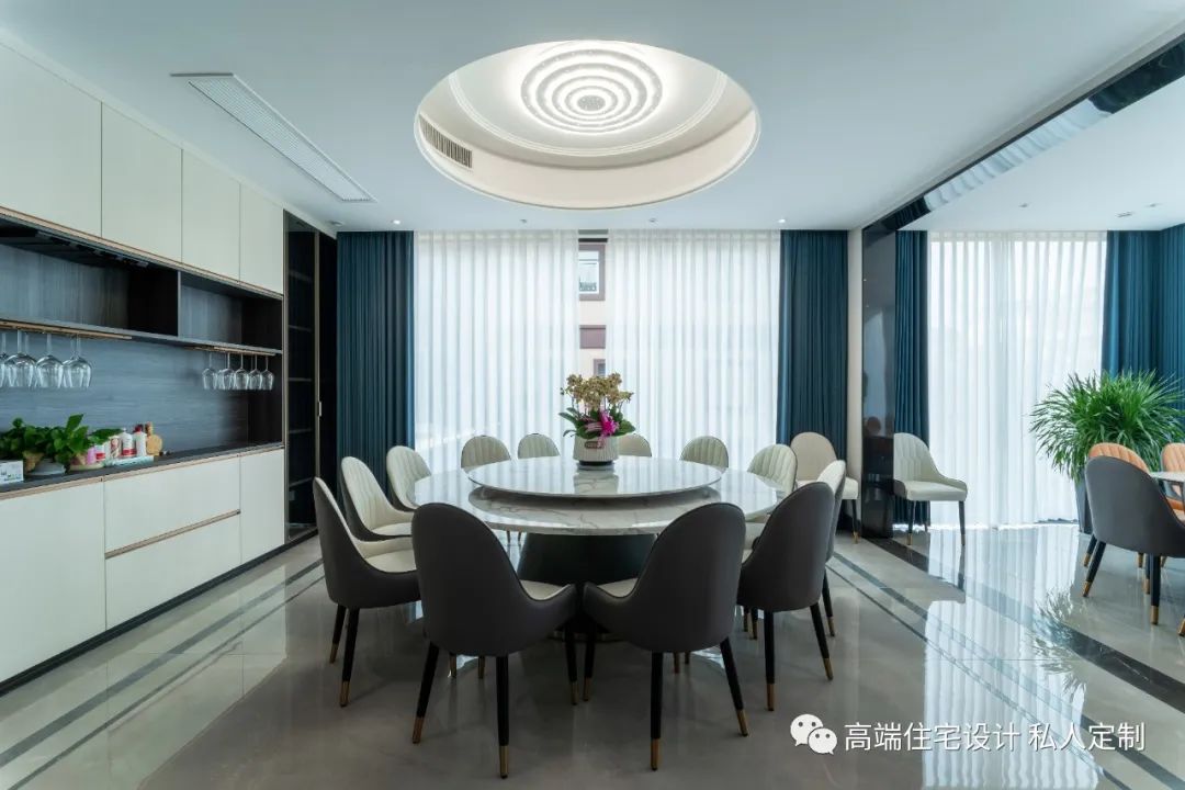 华侨城 900 平现代轻奢别墅丨尤文设计-49