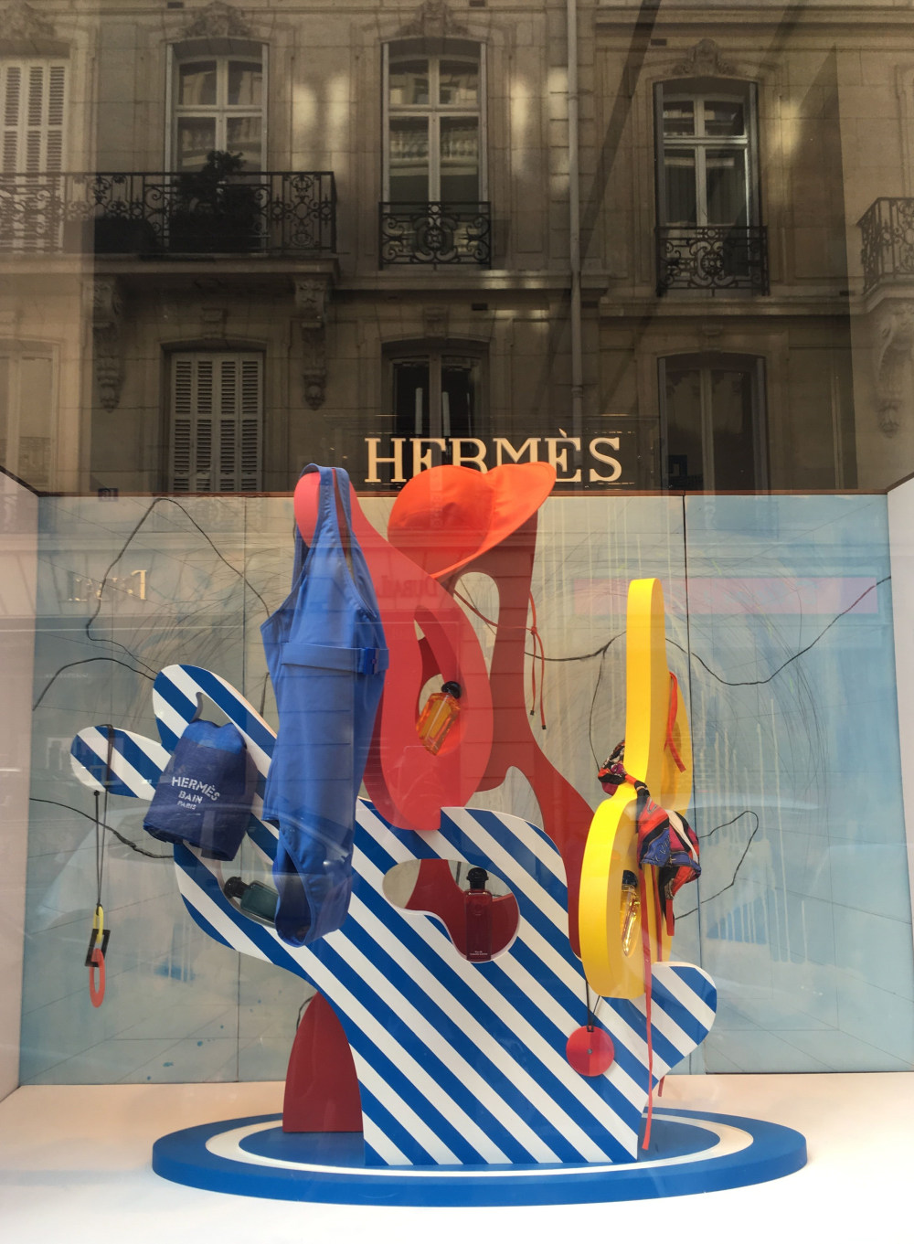 欧洲街头创意橱窗-20