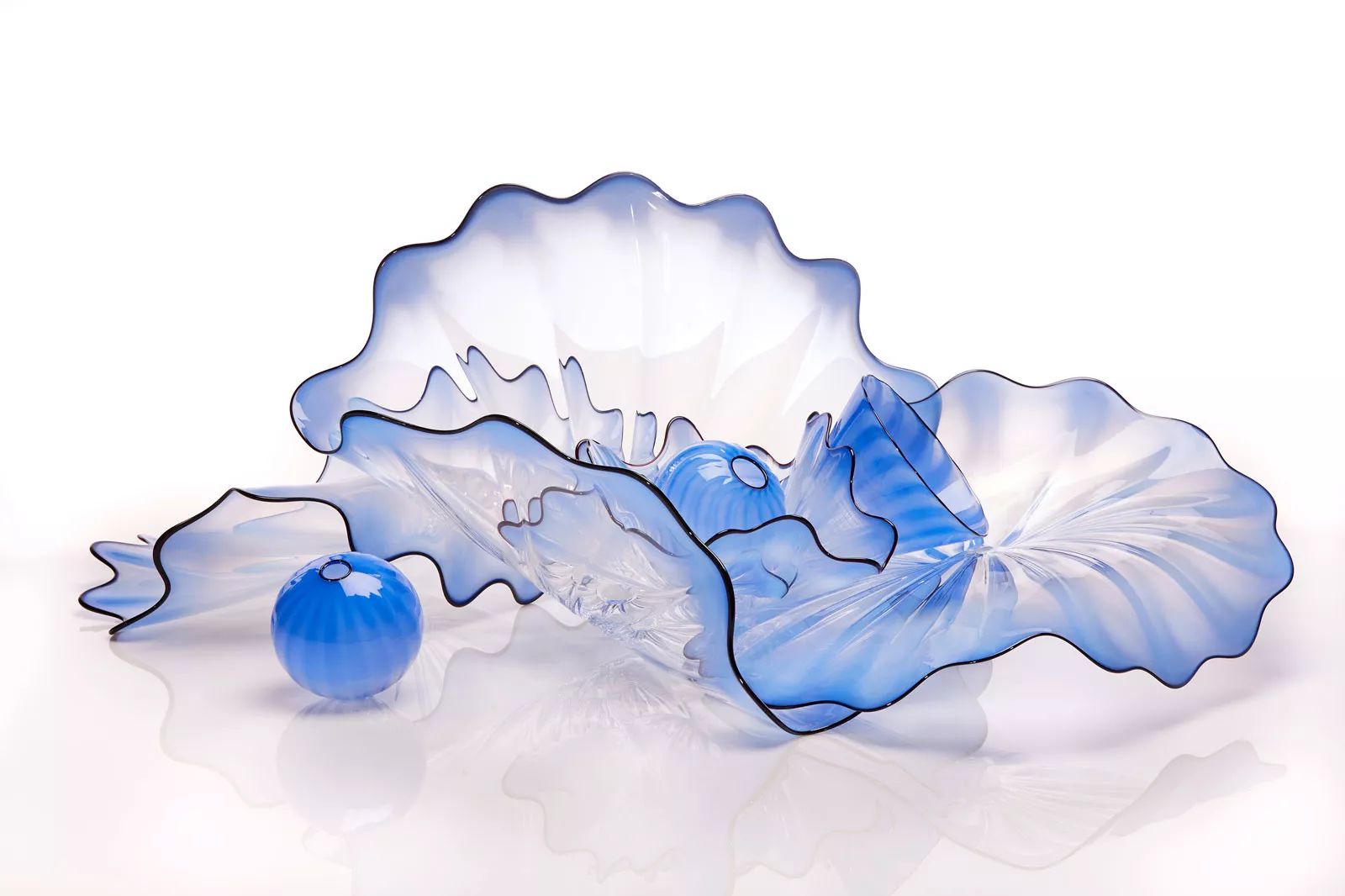 梦幻般的光与色彩 | Dale Chihuly 的玻璃艺术世界-56