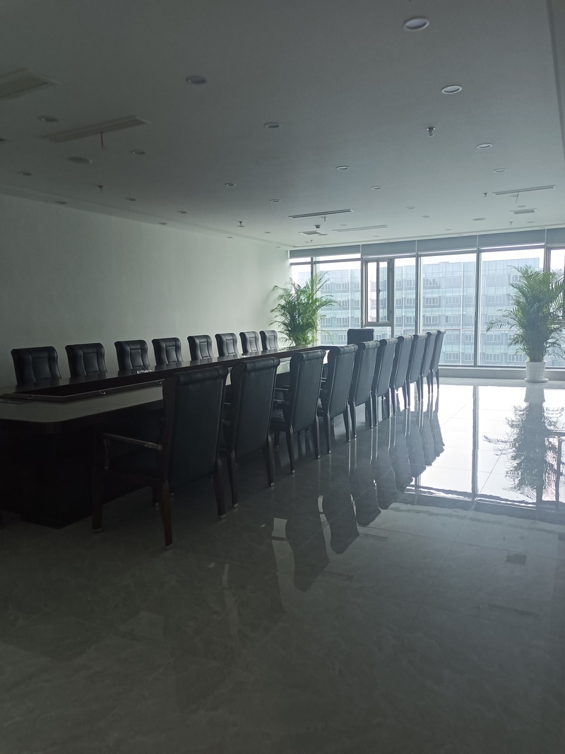 重庆汽博中心现代简约风格办公室设计-1