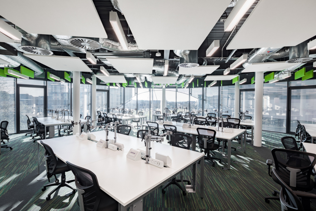 英国诺桑比亚大学计算机信息服务中心大楼-12