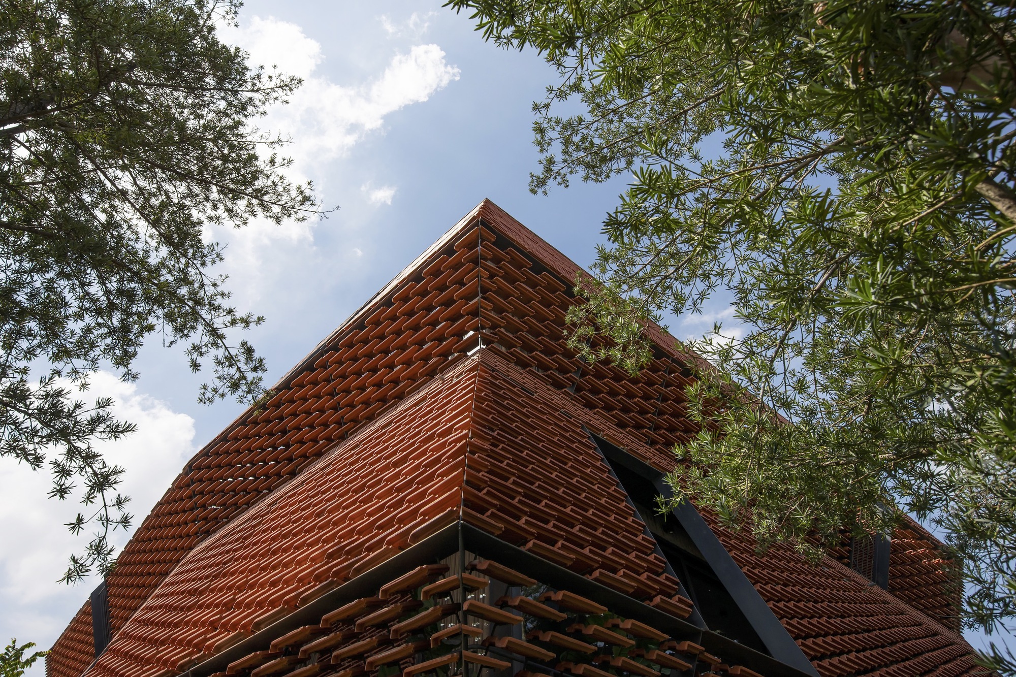 瓦片雀巢屋丨越南丨H&P Architects-35