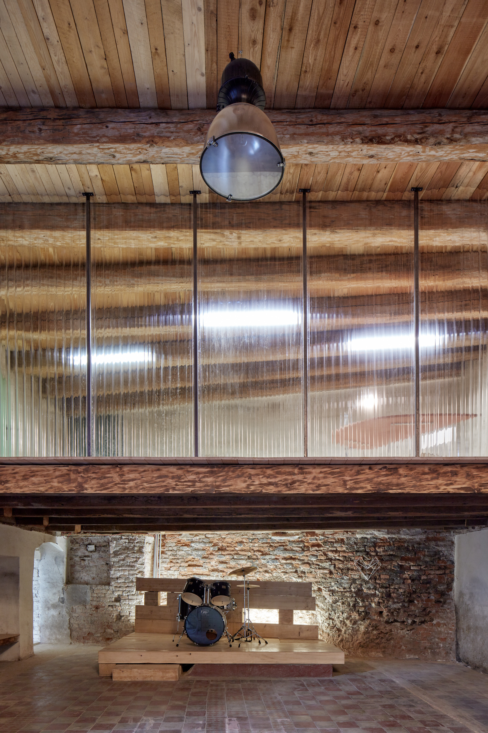 废旧酒厂的创意新生——Social Reactor 首个原型项目-21