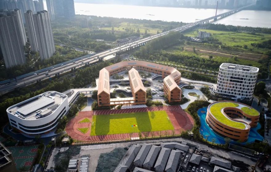 筑园寻梦 | 融入城市的新型校园设计-22