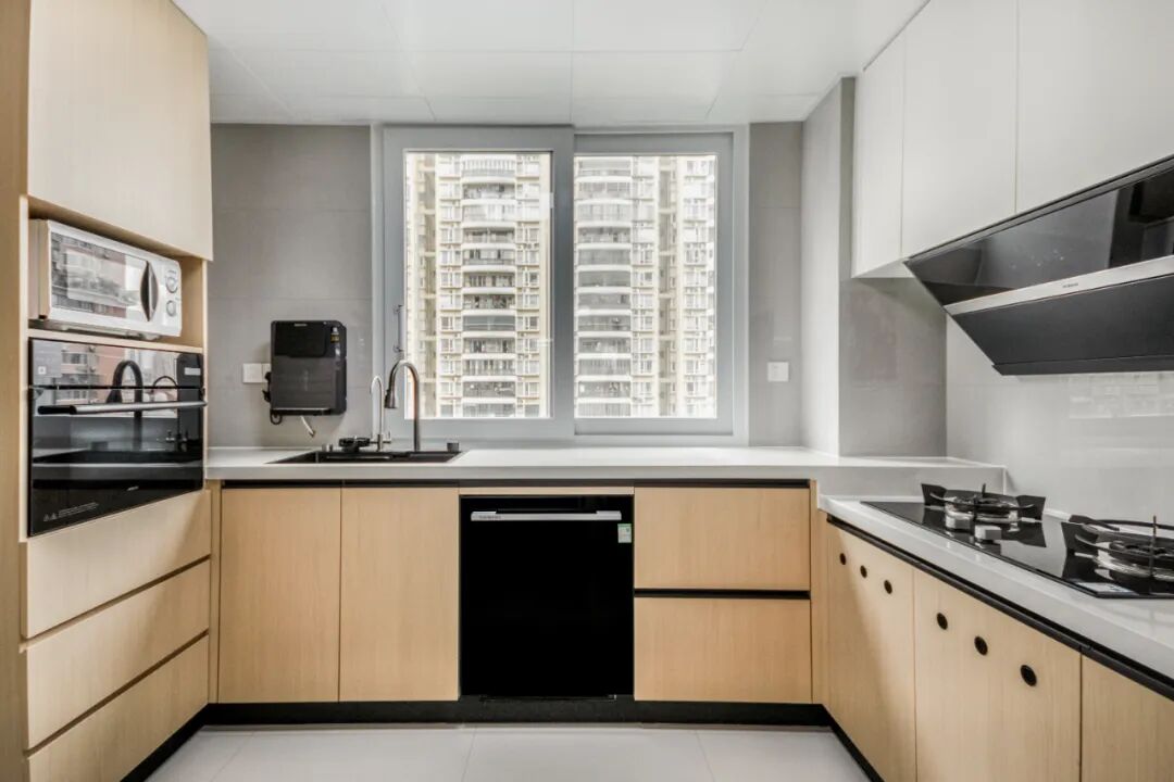 134㎡广州四口之家，巨巨巨温馨的大平层，这套极简原木风直接封神！-85