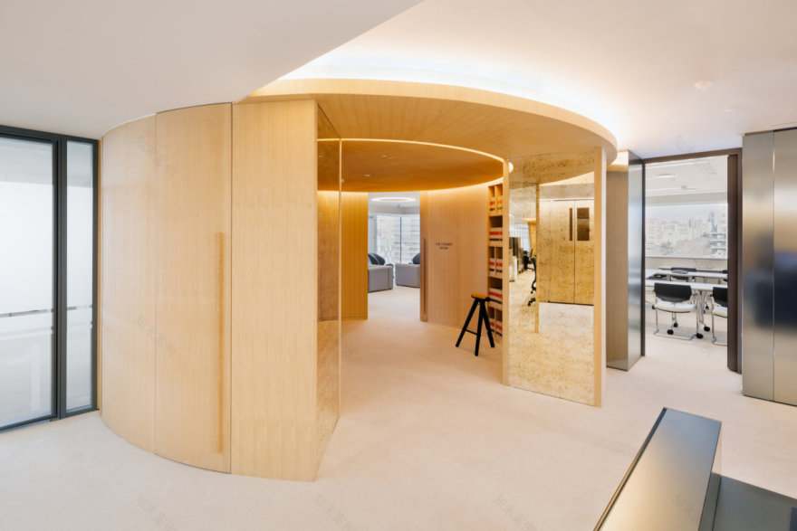 Madrid 国际律所总部,优雅透明的办公空间-11