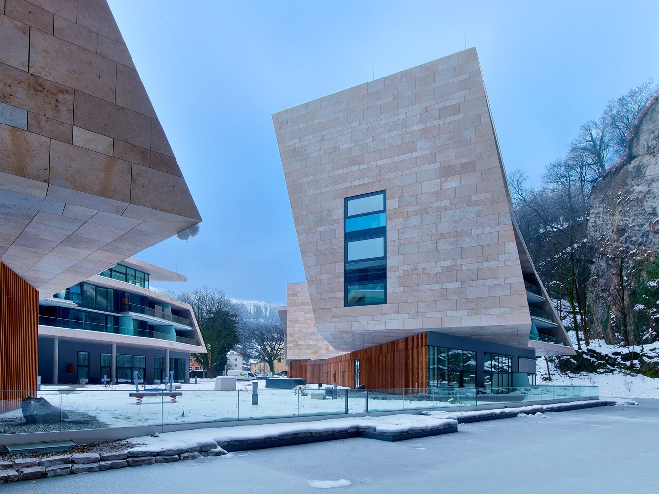 奥地利萨尔斯堡珍宝住宅区——自然与建筑的和谐对话-24