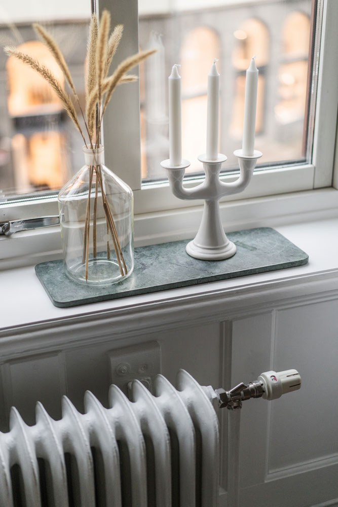 瑞典温馨公寓 | 木质元素与暖色调的完美融合-17