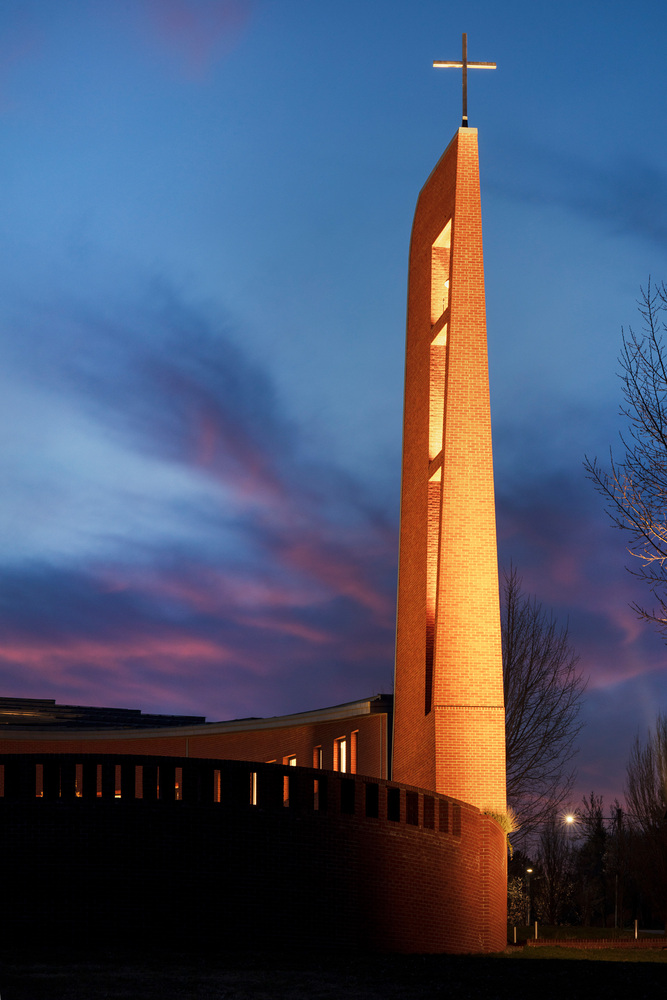 圣约翰·保罗二世教堂丨匈牙利丨Robert Gutowski Architects-33