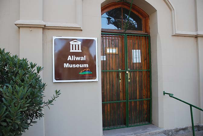 Aliwal North公共图书馆 博物馆丨南非-6