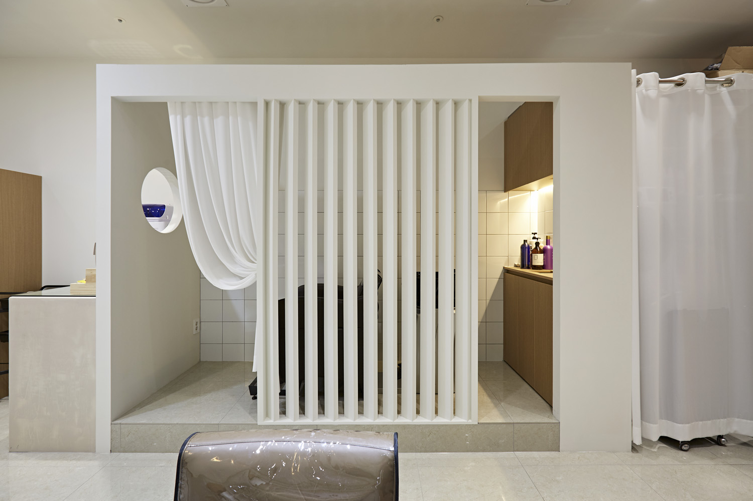 现代简约风 11 坪美容室设计-8