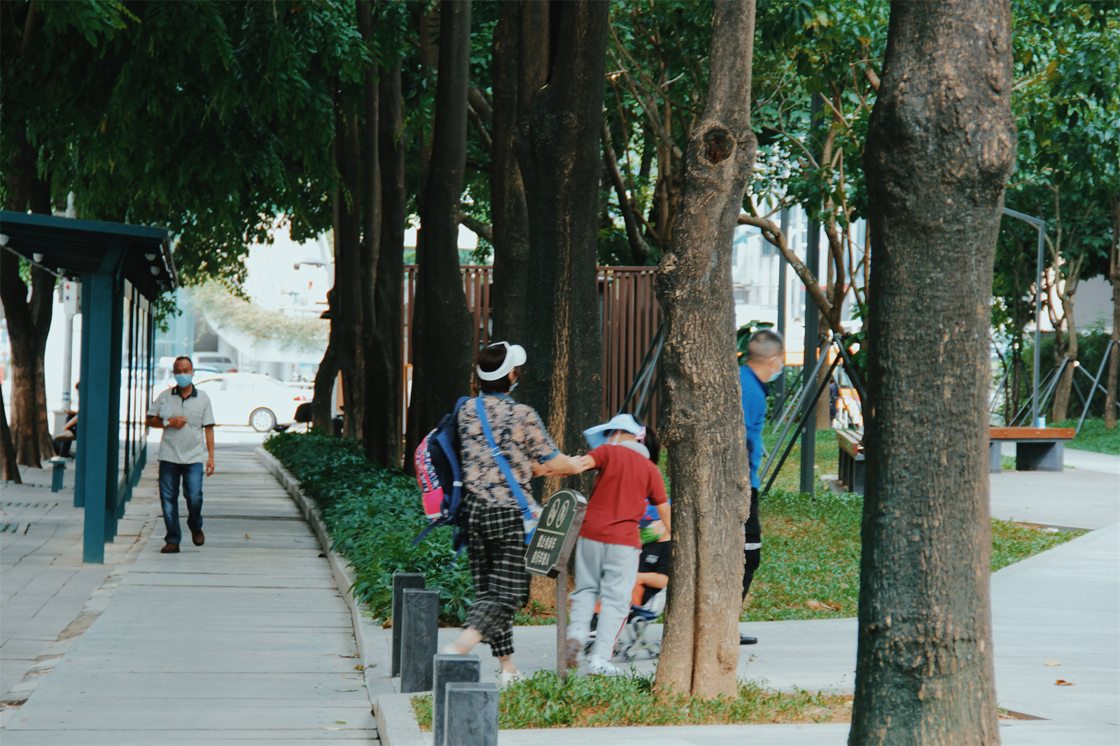 深圳市龙珠大道公交站旁口袋公园丨中国深圳丨未名设计团队-14