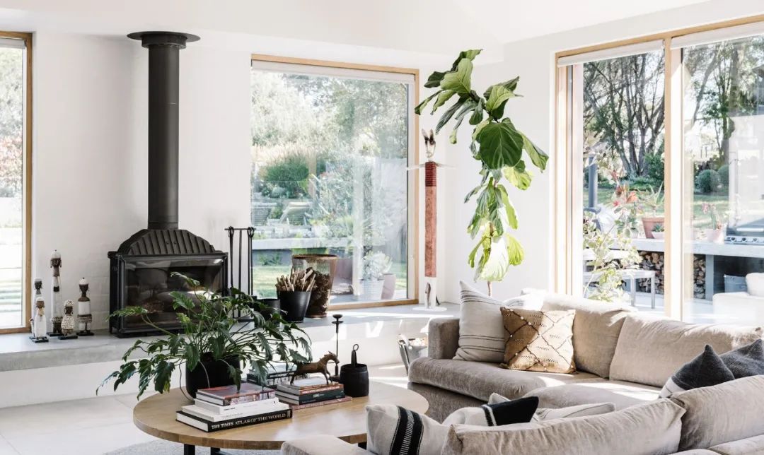 诗意宁静的谷仓式家庭住宅丨加拿大维多利亚丨Billy Innes-11