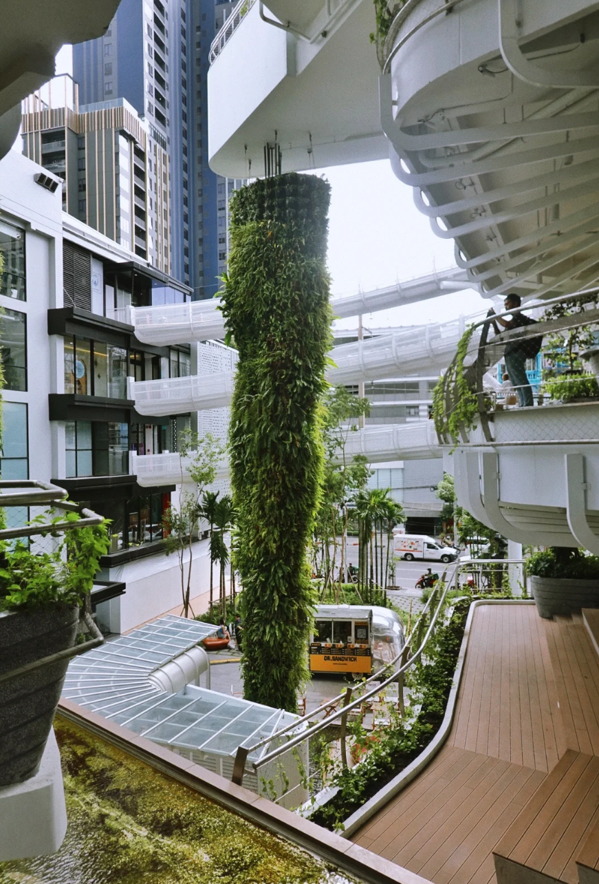 UDO商业分析篇|重构人、空间与消费行为的关系！“自然系“商业空间设计的核心逻辑-58