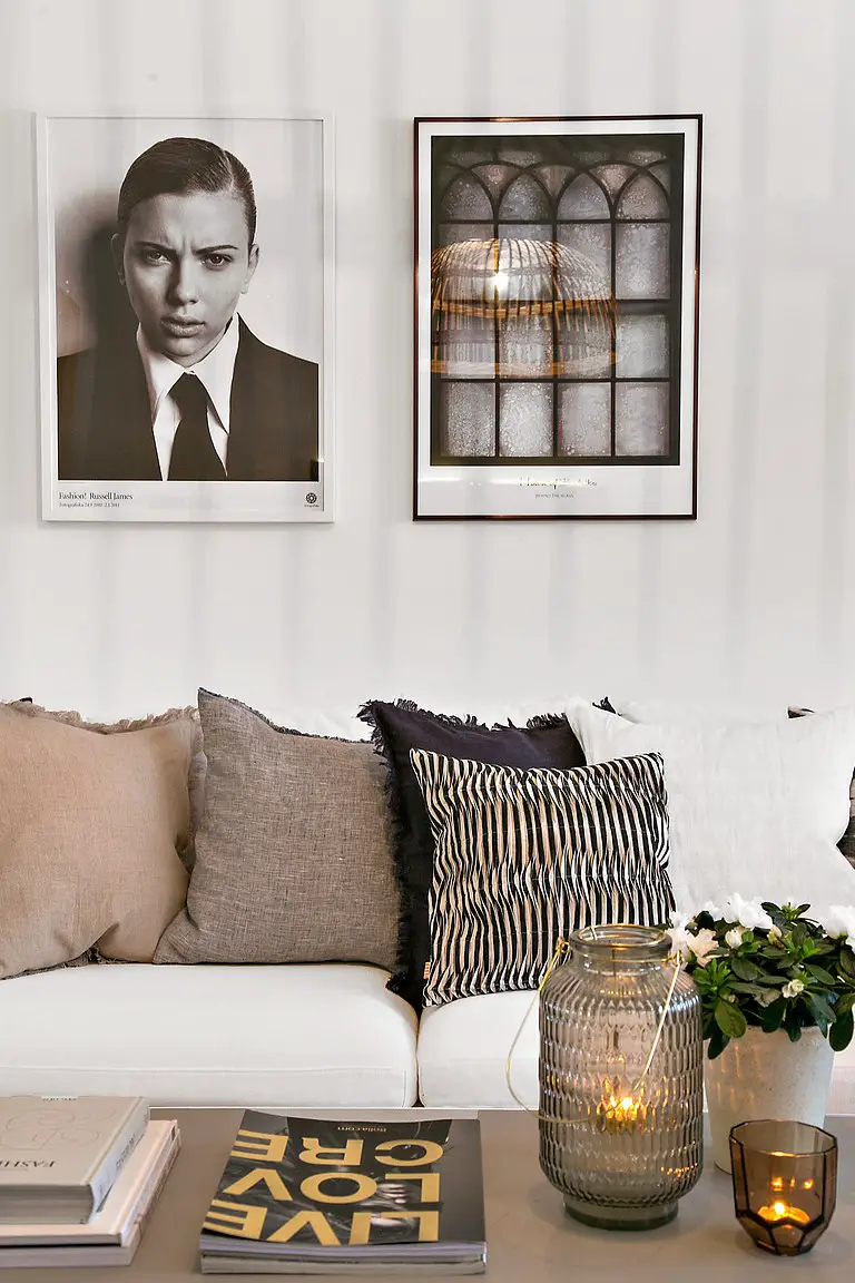 封闭阳台打造双重客厅，享受宁静阅读时光-2