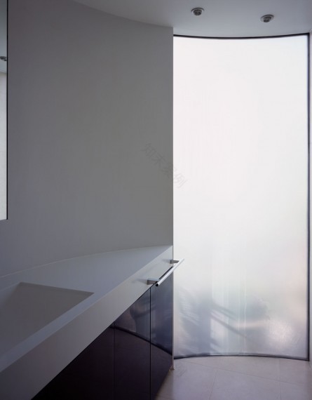 克莱肯韦尔的云(注:Clerkenwell是伦敦的一个地区,the cloud直译为云,这里不清楚具体所指的云是实际的云,还是有特定名称含义的事物,如某个建筑、场所叫云等,需结合具体语境进一步明确但按照要求只给出此翻译) 丨英国伦敦丨Boyarsky Murphy Architects-15