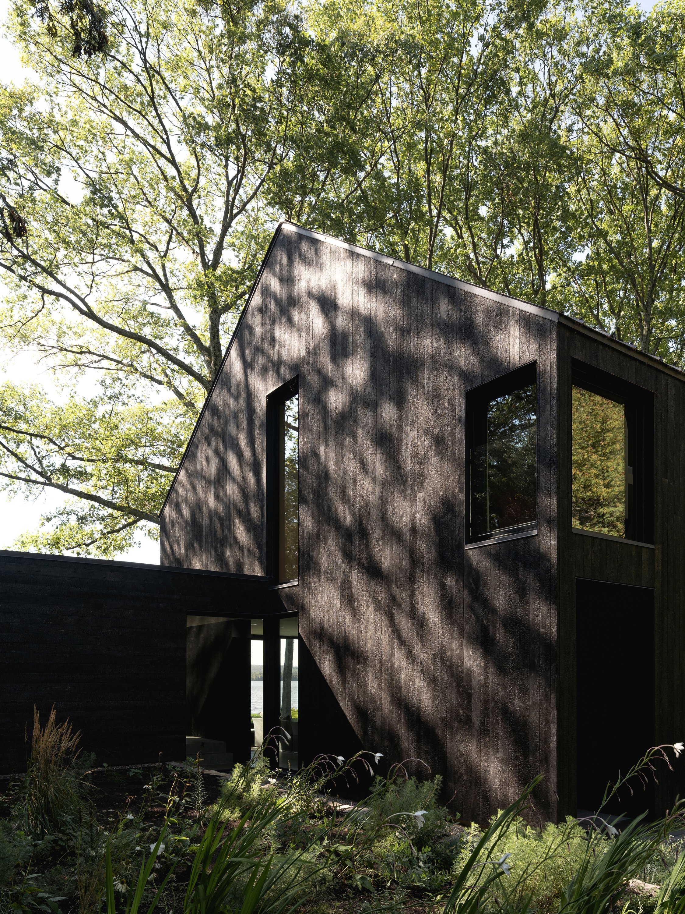 魁北克湖畔绿色别墅丨加拿大魁北克-12