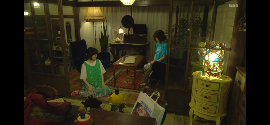 《钱断情始》里的日式 Shabby-chic 家居美学-88