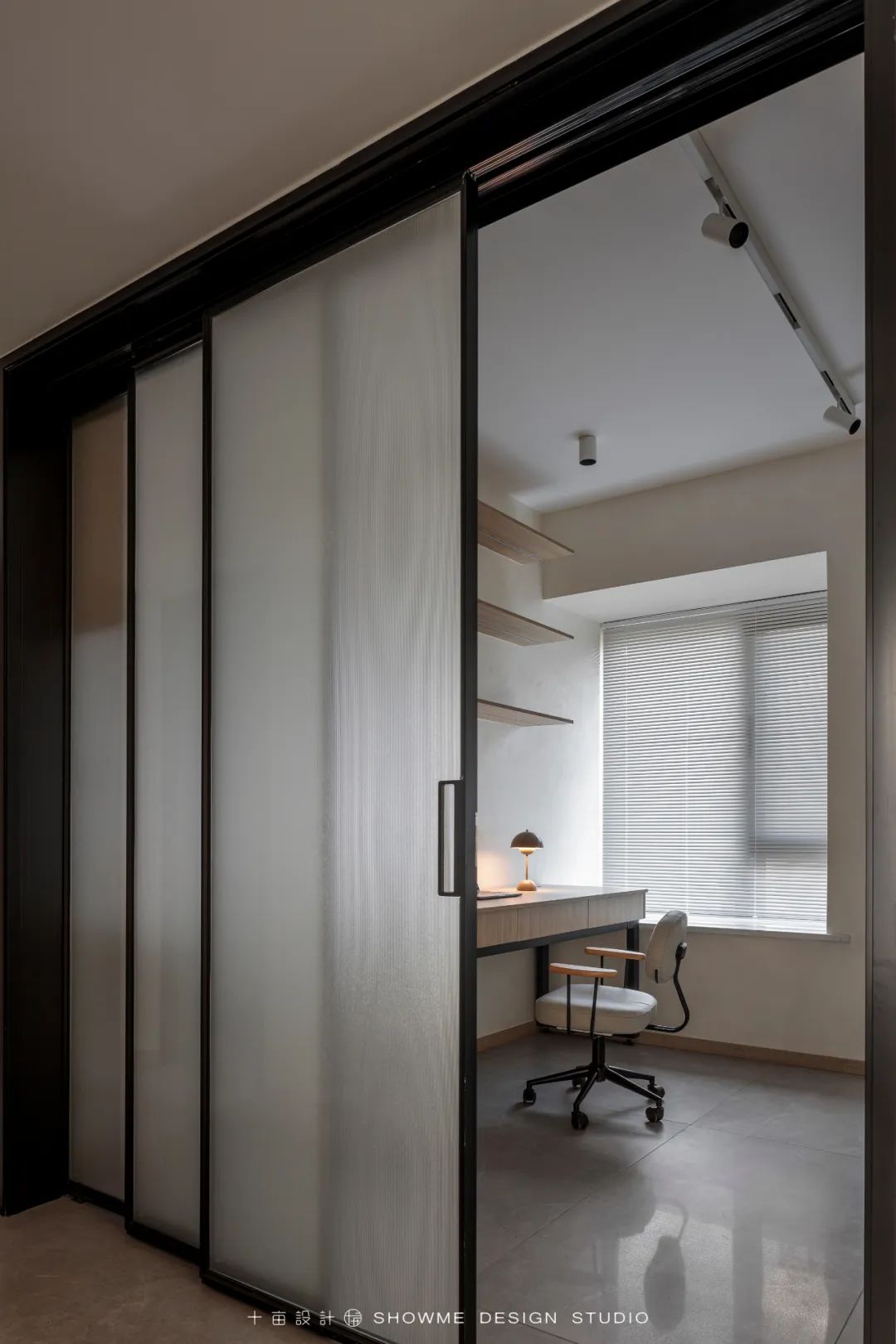 四川内江现代奶油家丨中国内江丨内江十亩设计-85