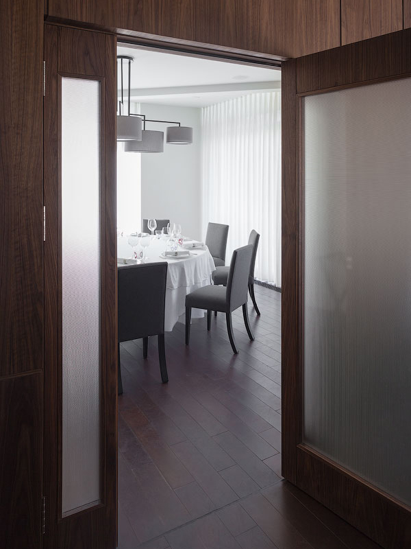 莫斯科 Semifreddo 餐厅 | 砖墙裸露,简约精致-15