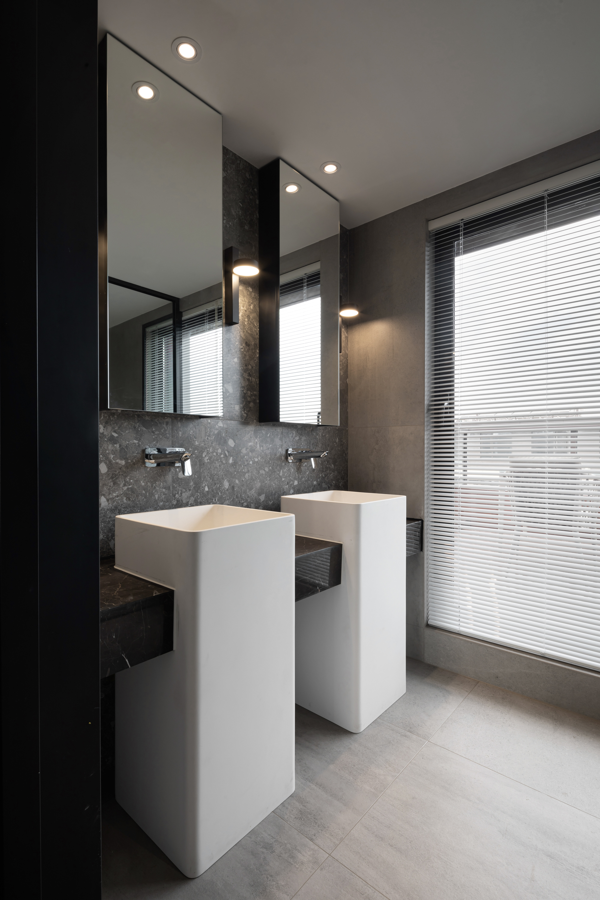 现代简约别墅设计-59