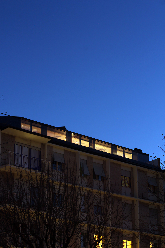 意大利贝尔加莫市中心的玻璃阁楼-33