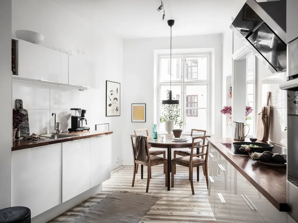 棕色调的瑞典风格公寓设计-11