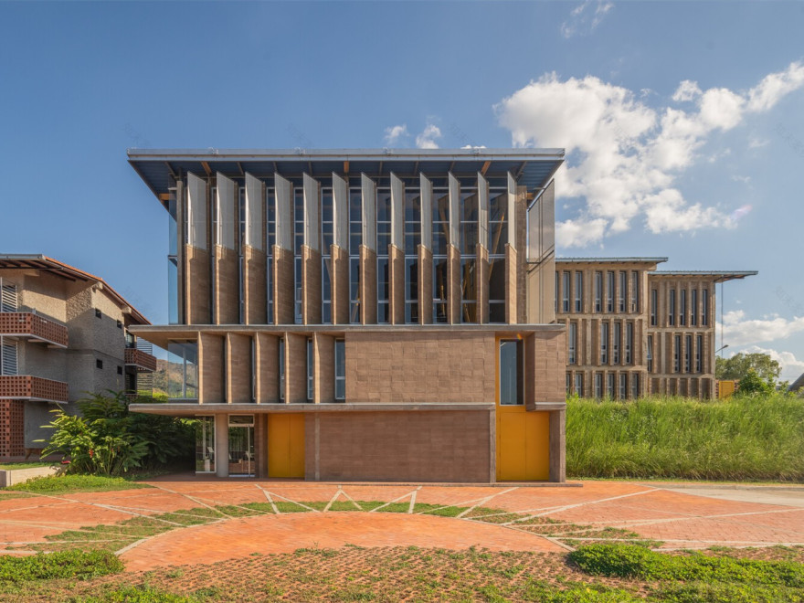 委内瑞拉 Alcaraván Technological 办公楼丨卡洛斯·安东尼奥·佩雷斯·埃尔南德斯-3