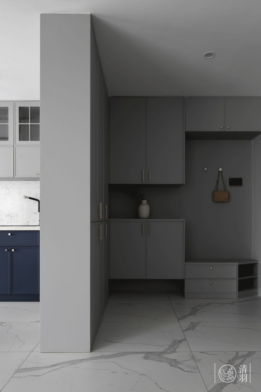 幸福诠释家的温暖——现代精致四口之家设计-47