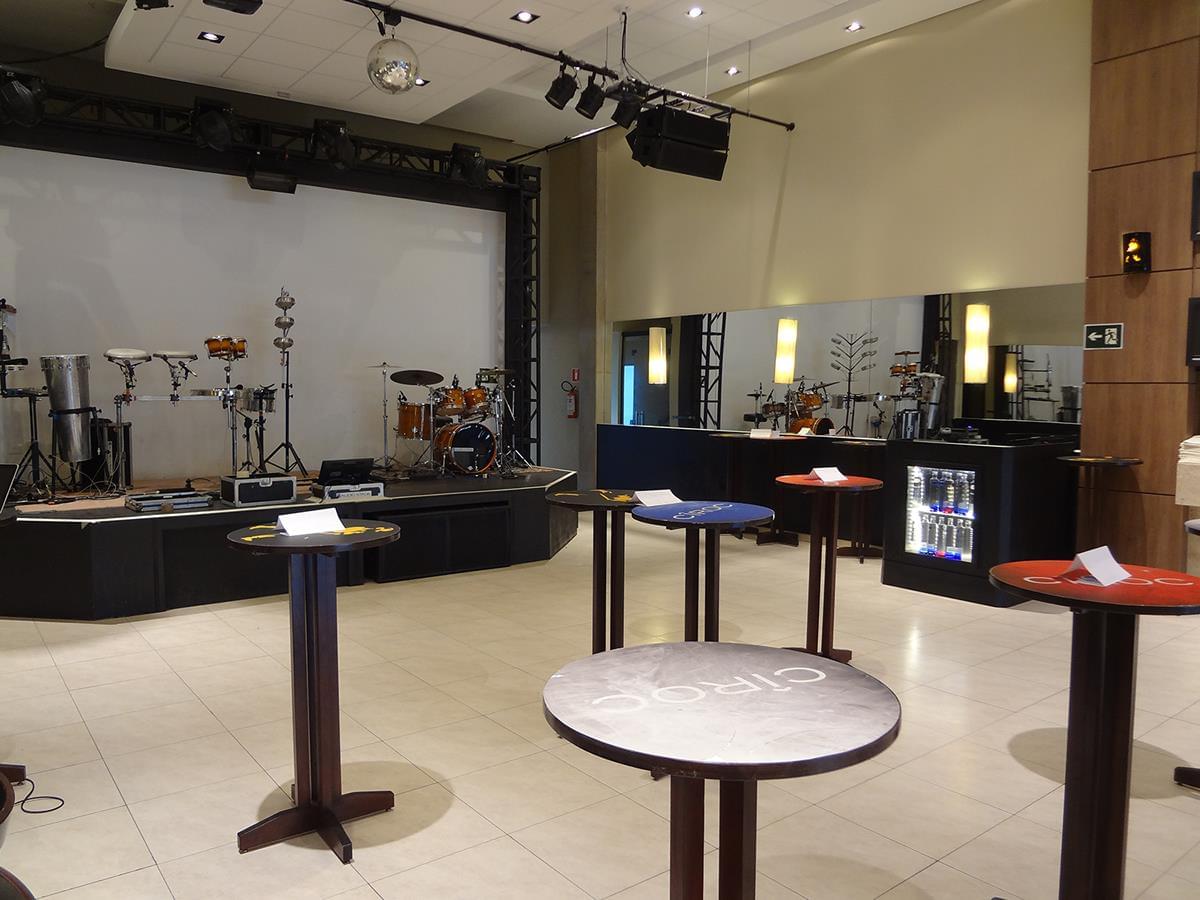 Cachaçaria Água Doce 酒吧设计-7