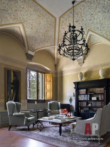 意大利托斯卡纳带壁画历史别墅修复丨娜塔莉亚·潘秋希娜-24