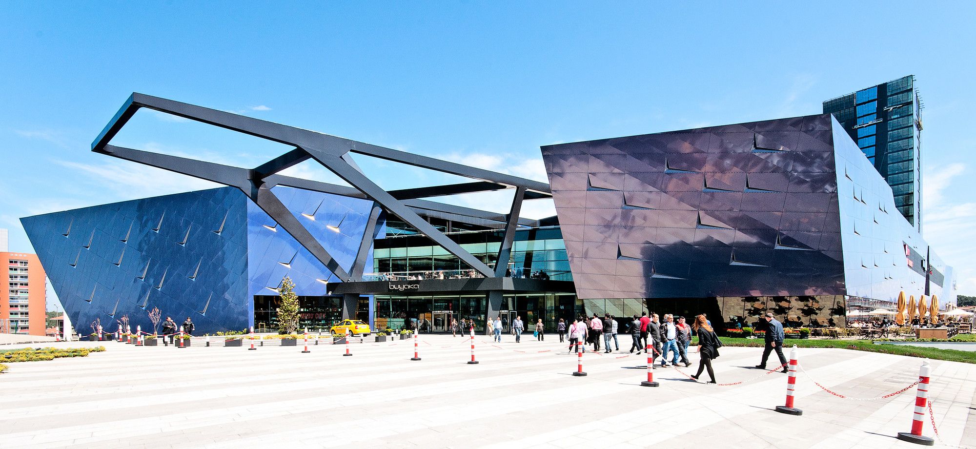 土耳其伊斯坦布尔 Buyaka 购物中心 | 简约设计，真实表达-8