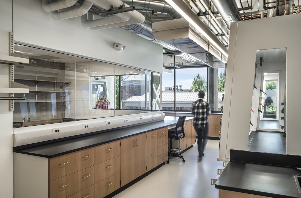 俄勒冈大学 Klamath Hall 合成化学实验室翻新丨美国尤金丨TVA Architects-9