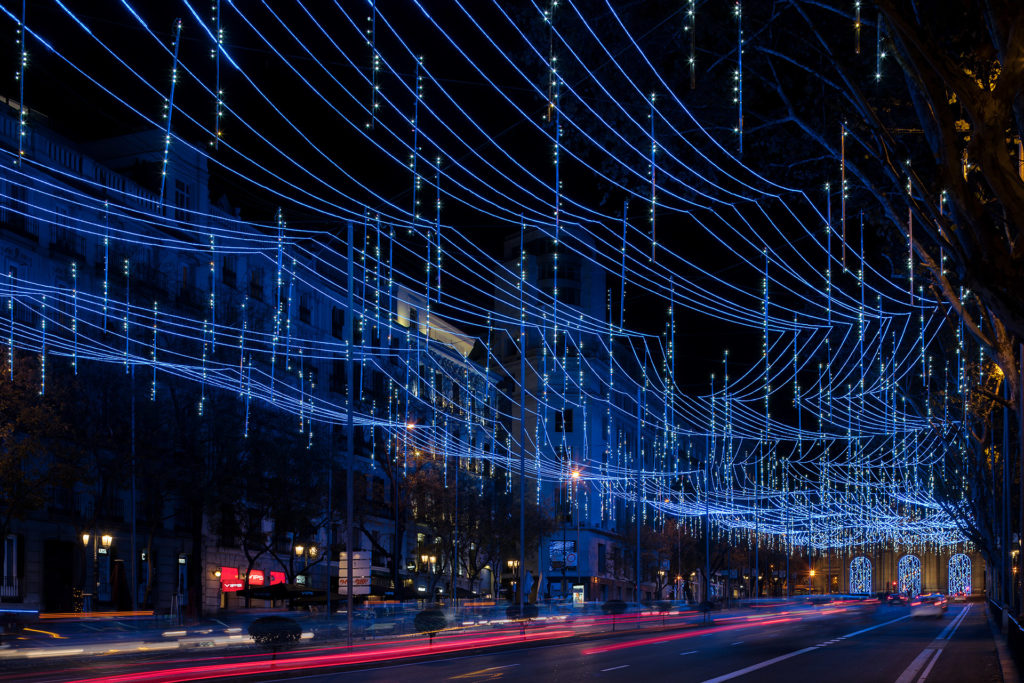 星际之舞·马德里街道的光影艺术-13