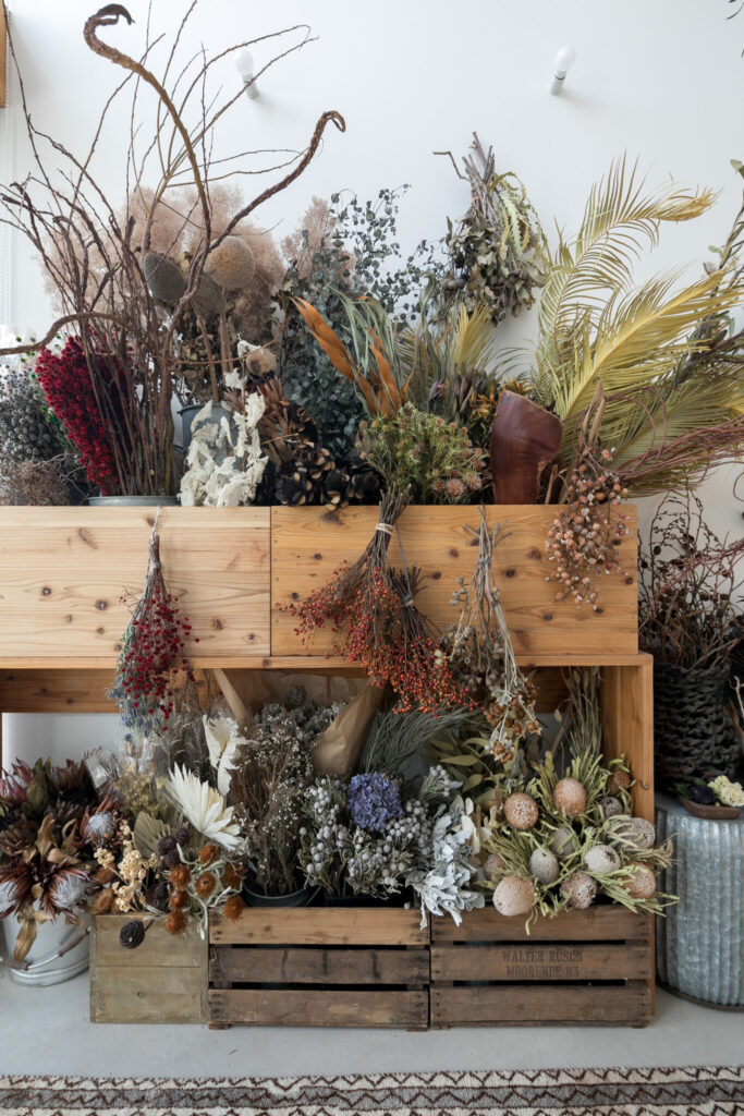 高台から緑豊かな公園を望む　緑の専門家夫妻が建てた 星型の実験住宅 | Green | 100%LiFE-5