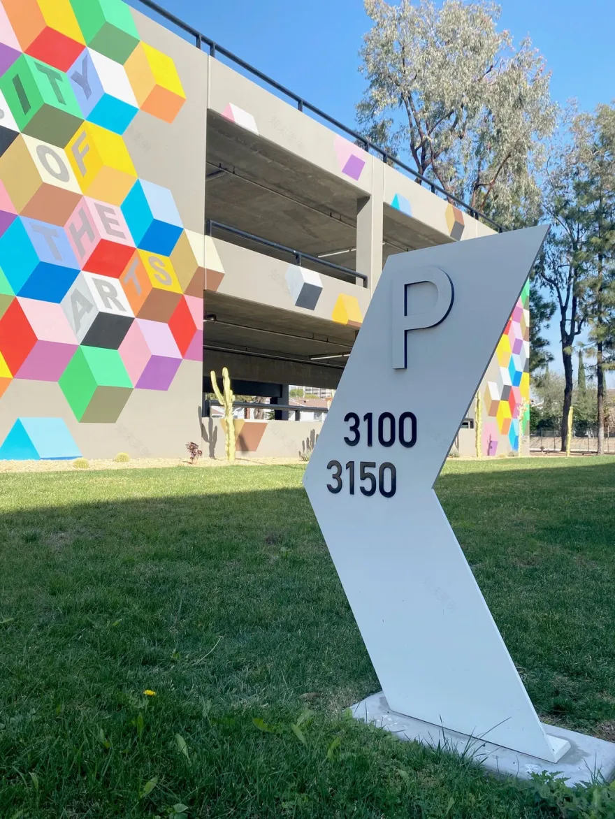 Canvas 办公园区标识系统设计丨美国梅萨丨TFN 建筑标识-22