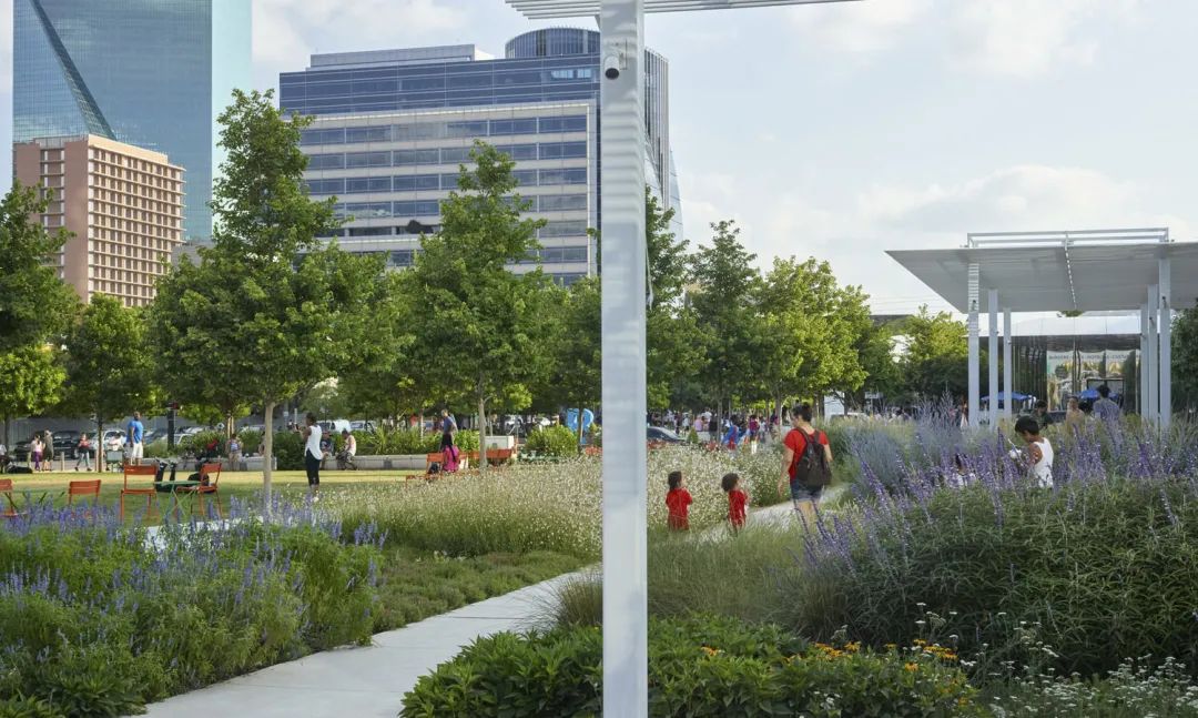 美国 Klyde Warren 公园丨美国达拉斯-17